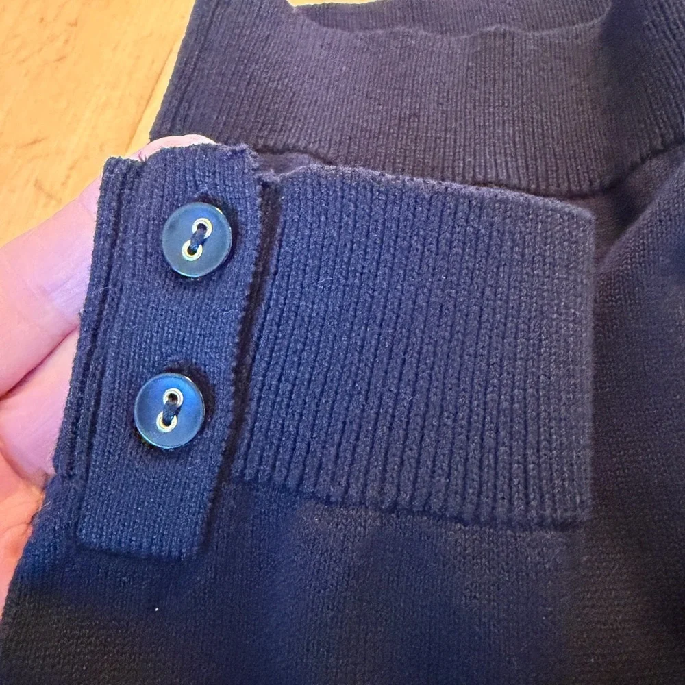 Liz Claiborne Black Button-Front Lightweight Cardigan silk/cotton size large - Picture 3 of 5